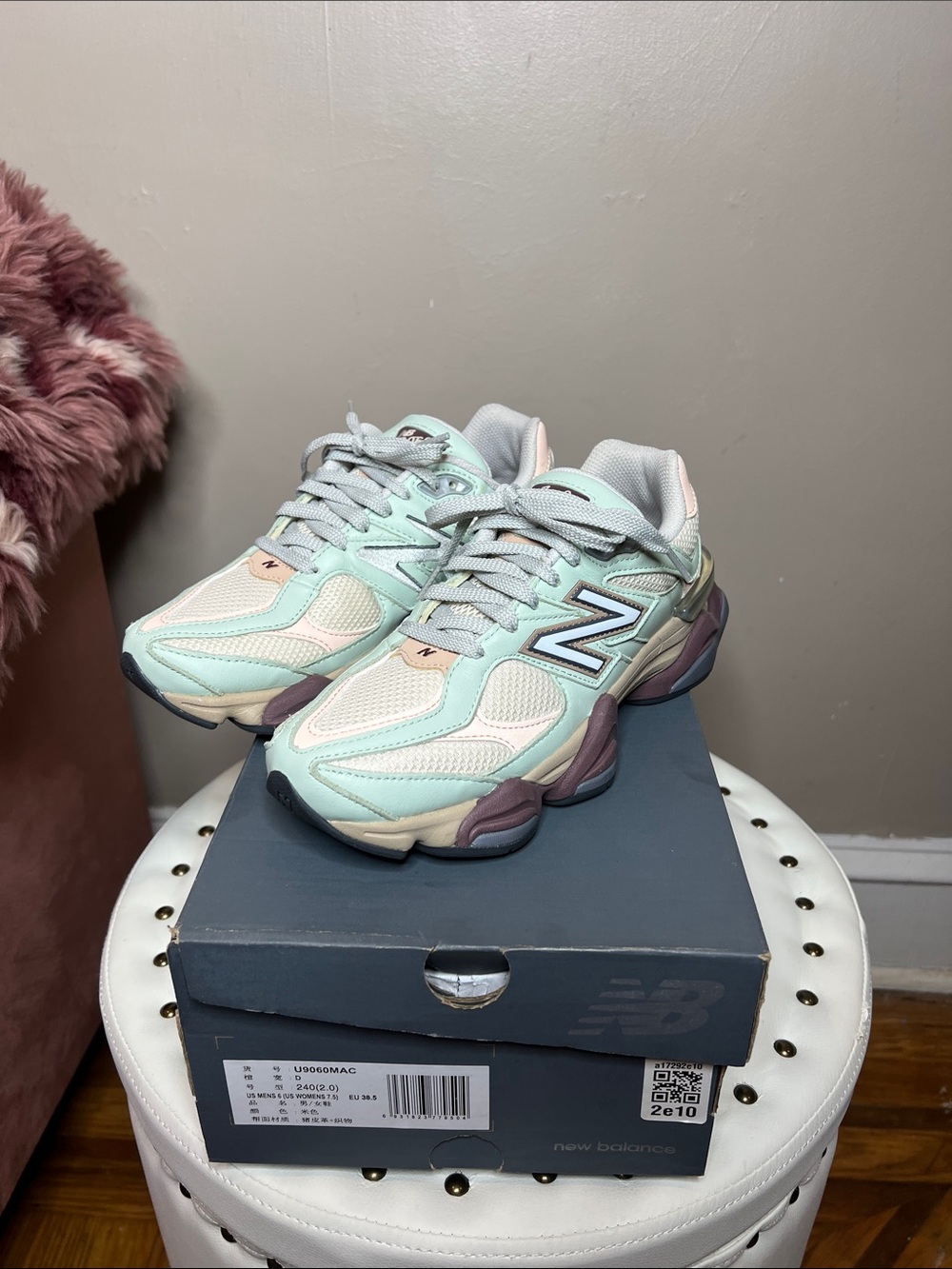 New Balance Women’s Mint, Pink & Lavender Chunky Sneakers (Unisex Men’s 6)